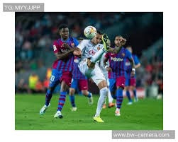 阿什拉夫双响 巴黎圣日耳曼客胜布雷斯特