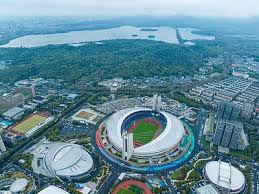 首部春节贺岁片热播，除夕超8000万日活的《和平精英》为何六年长青